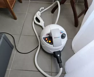 Cimex Eradicator pour traitement punaises de lit avec vapeur sèche 180°C